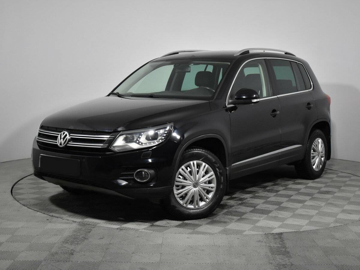 Volkswagen Tiguan 2012 года с пробегом. Фото: #0