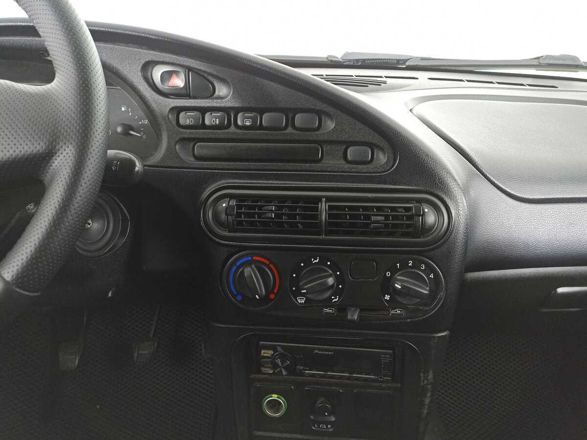 Chevrolet Niva 2014 года с пробегом. Фото: #14