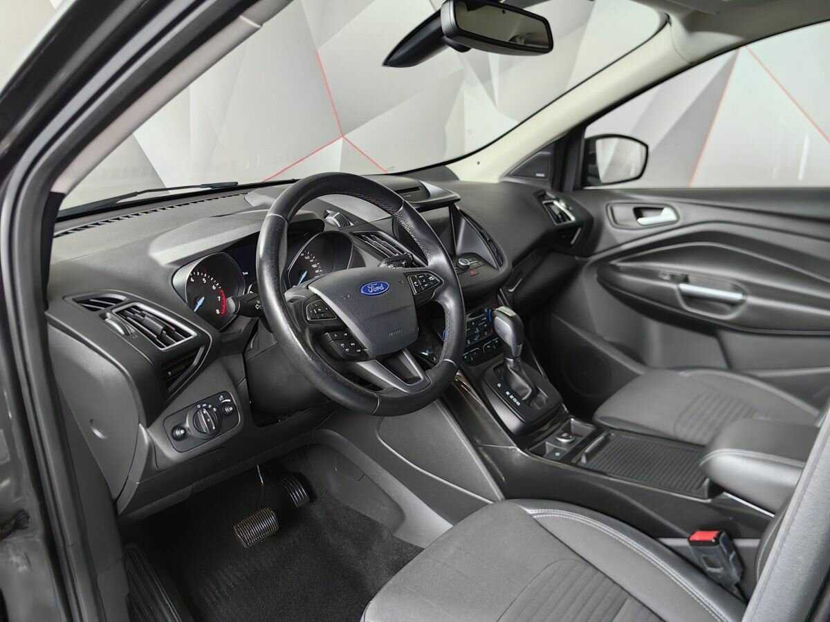 Ford Kuga 2017 года с пробегом. Фото: #12