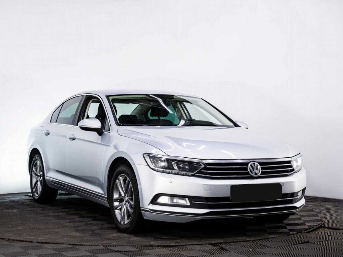 Volkswagen Passat 2017 года с пробегом. Фото: #2
