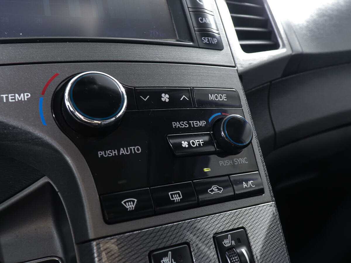 Toyota Venza 2013 года с пробегом. Фото: #18