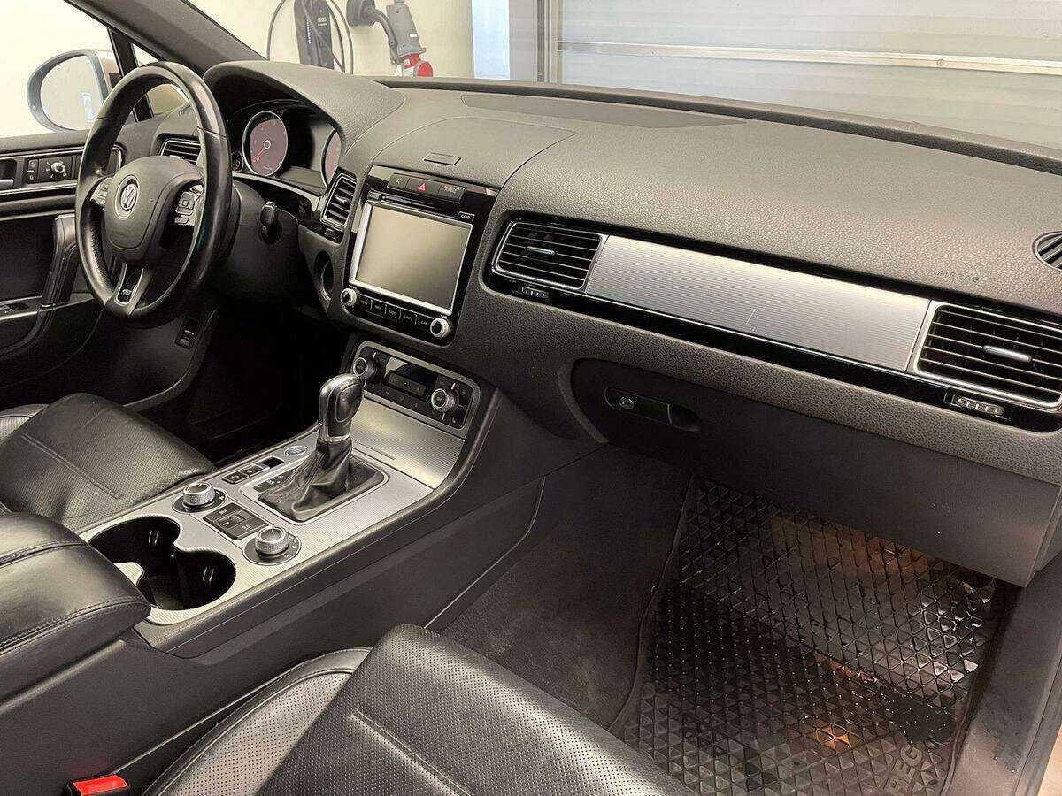 Volkswagen Touareg 2015 года с пробегом. Фото: #5