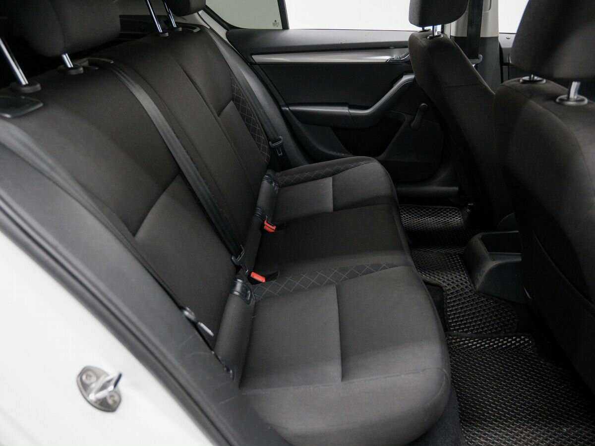 Skoda Octavia 2017 года с пробегом. Фото: #8