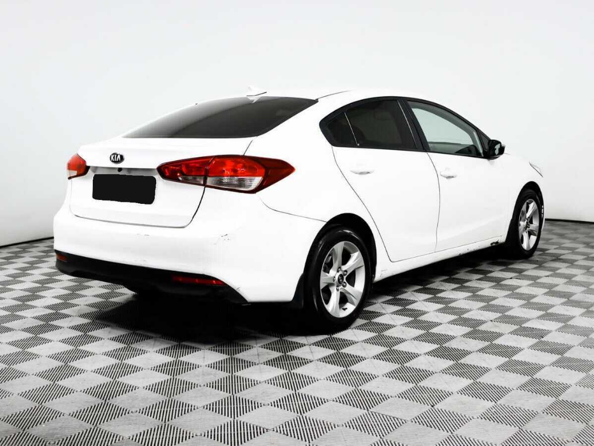 Kia Cerato 2017 года с пробегом. Фото: #4