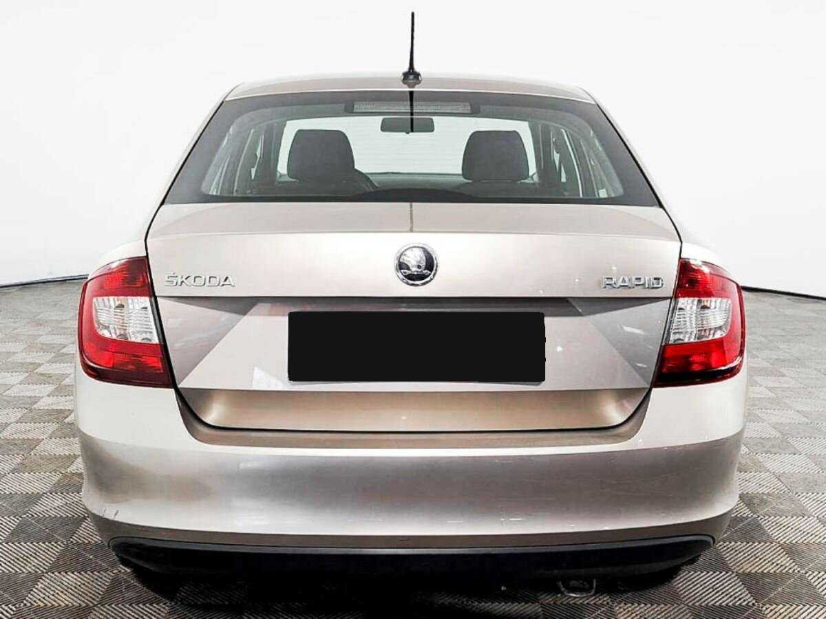 Skoda Rapid 2018 года с пробегом. Фото: #4