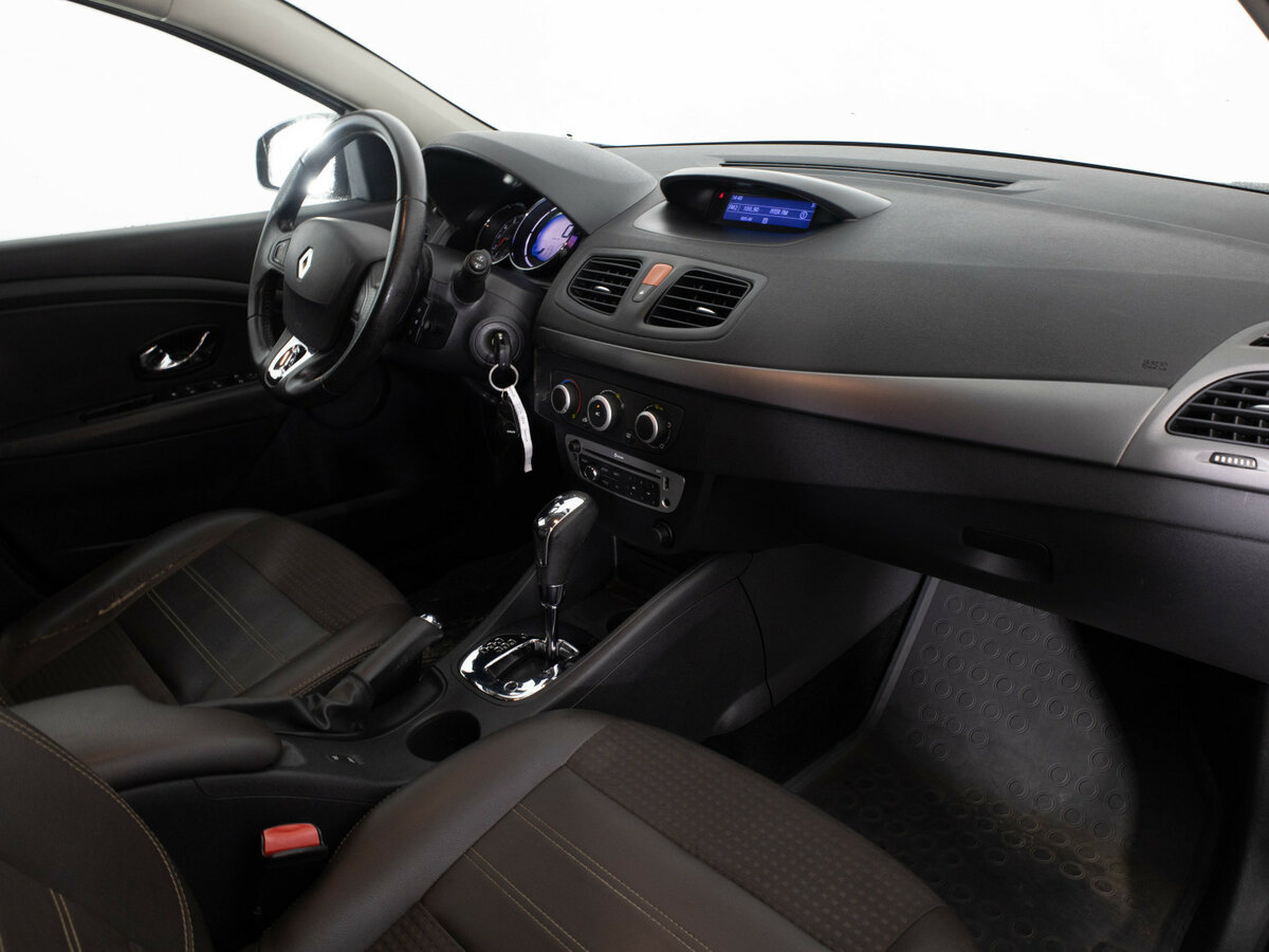 Renault Fluence 2014 года с пробегом. Фото: #11