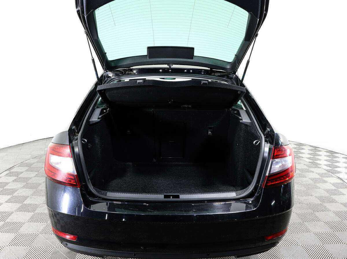 Skoda Octavia 2019 года с пробегом. Фото: #17