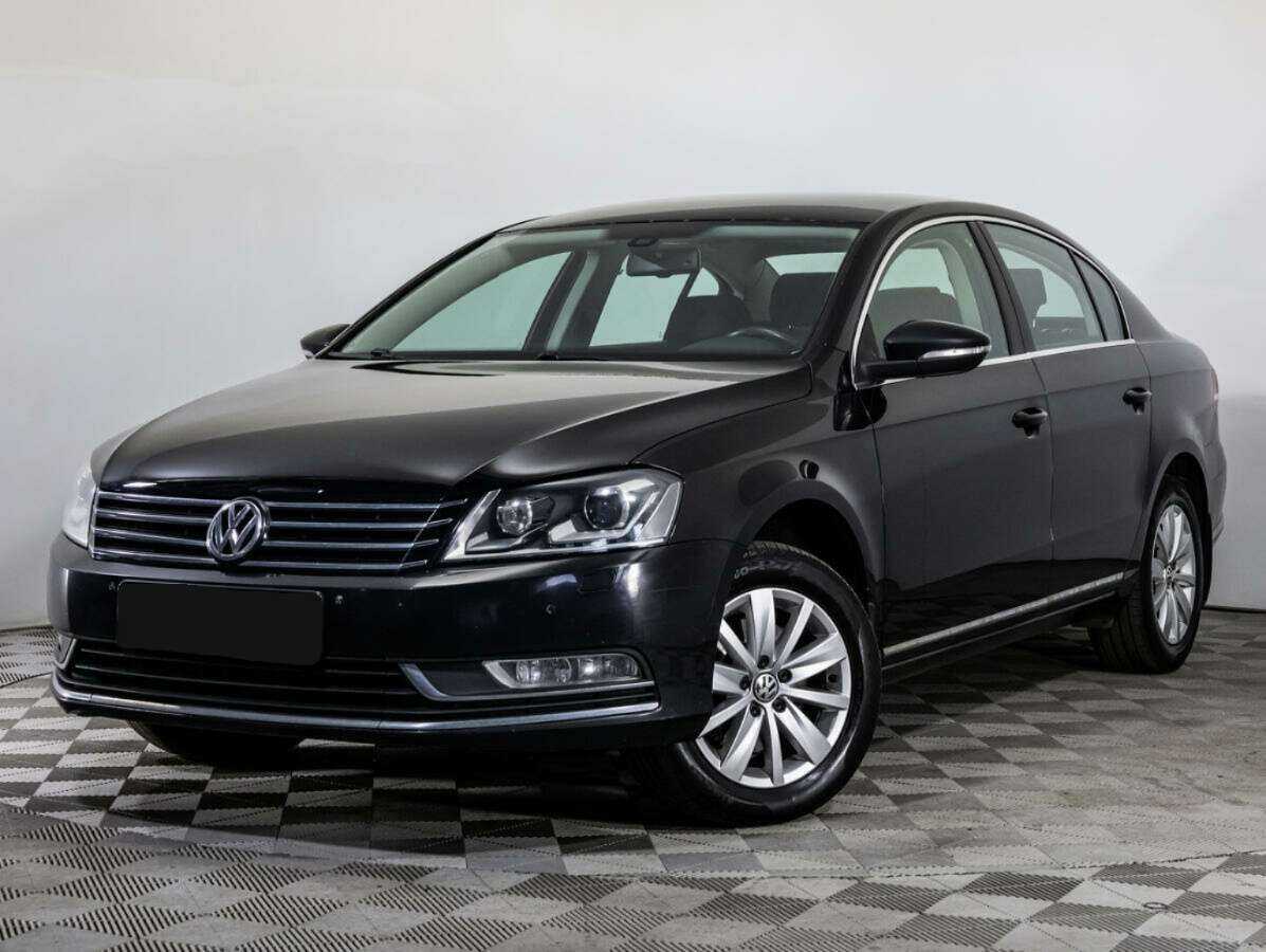 Volkswagen Passat 2012 года с пробегом. Посмотреть фото