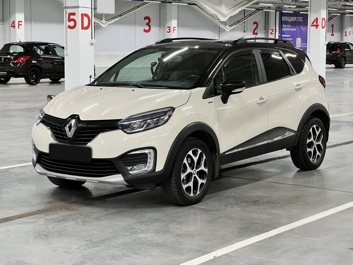 Renault Kaptur 2019 года с пробегом. Посмотреть фото
