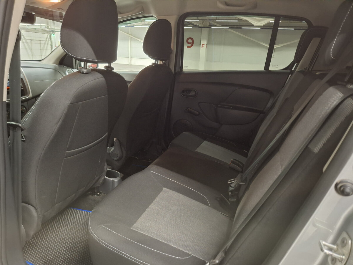 Renault Sandero 2021 года с пробегом. Фото: #11