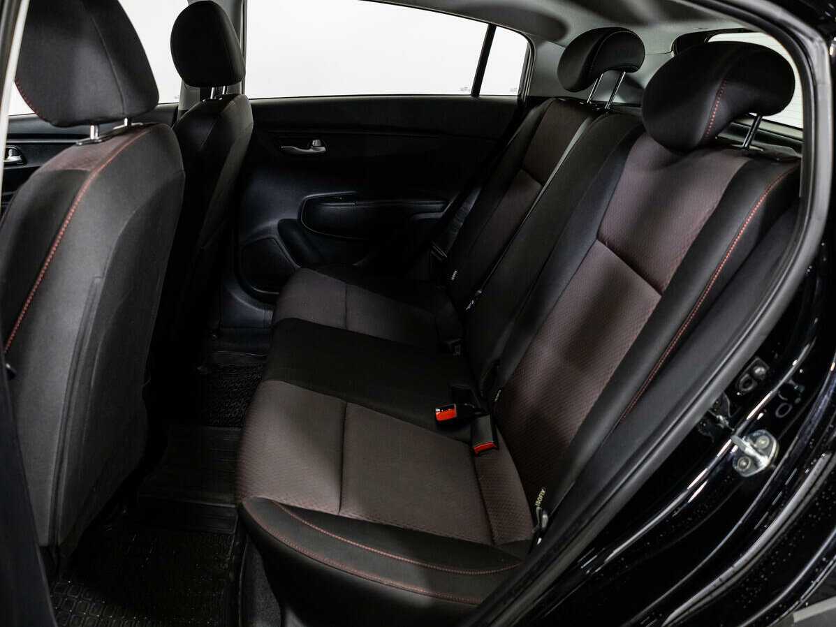 Kia Rio 2021 года с пробегом. Фото: #9