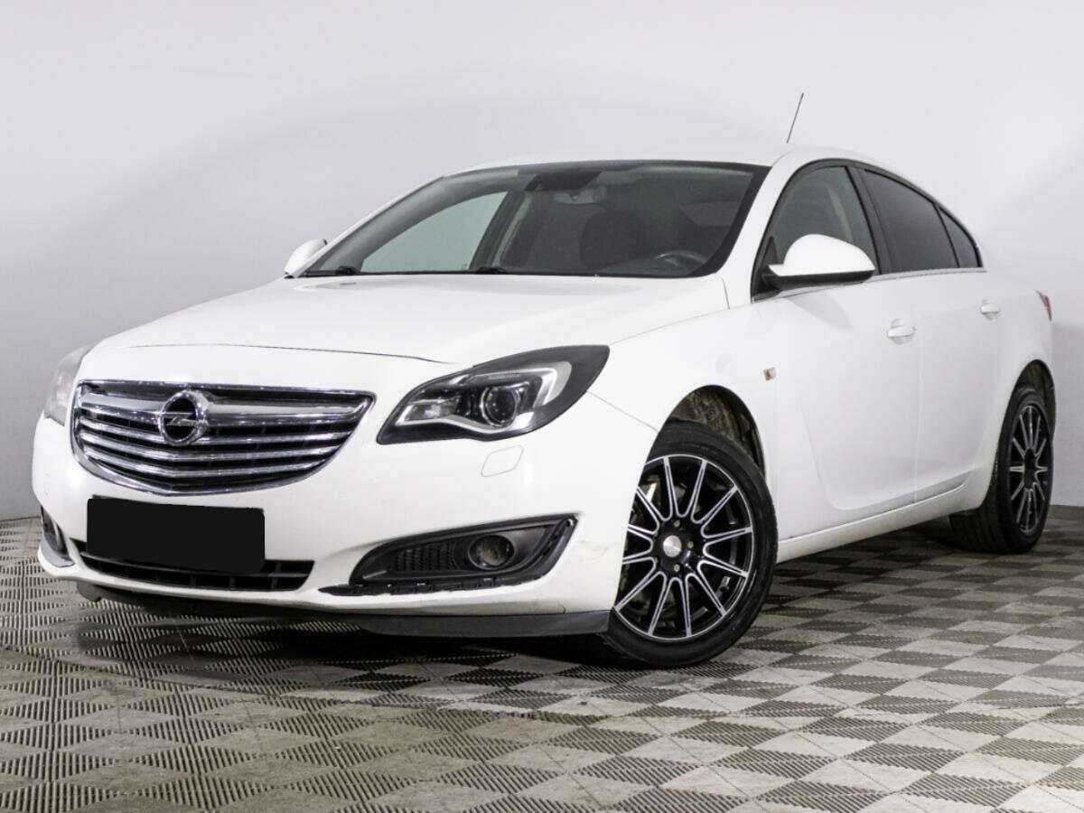 Opel Insignia 2014 года с пробегом. Посмотреть фото