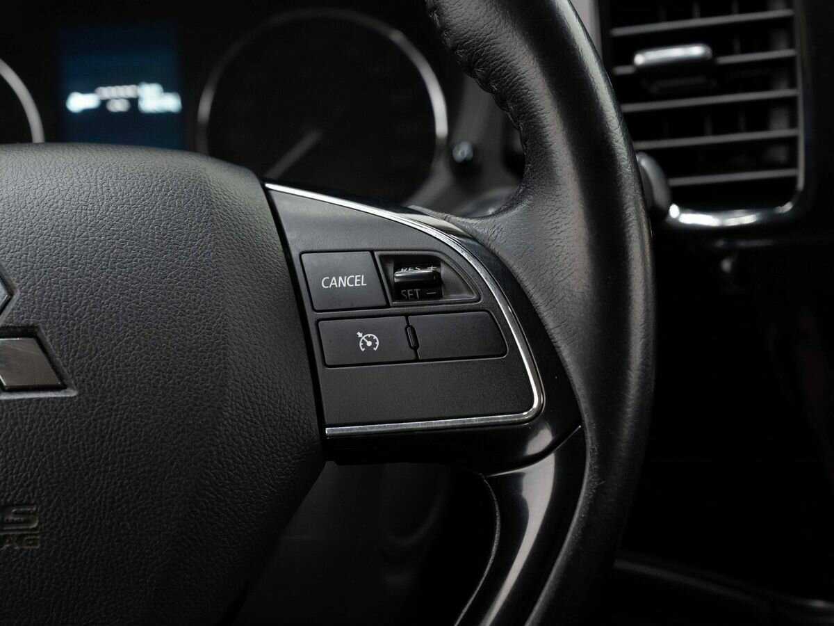 Mitsubishi Outlander 2015 года с пробегом. Фото: #17