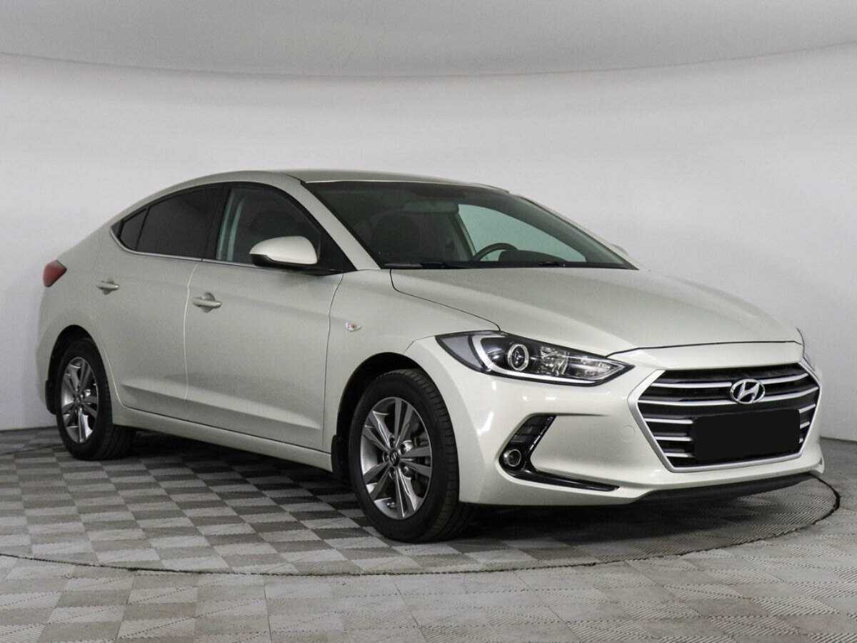 Hyundai Elantra 2017 года с пробегом. Фото: #2