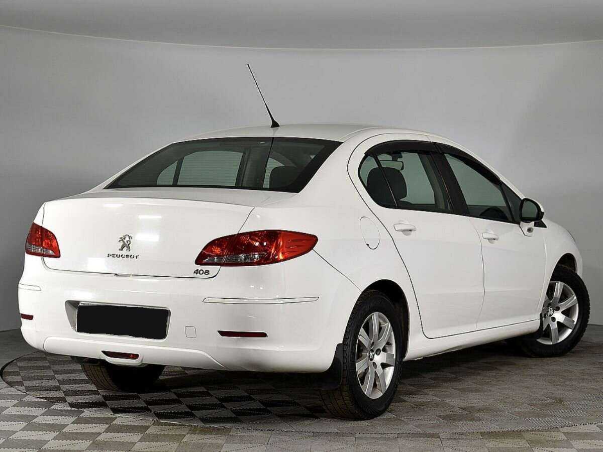 Peugeot 408 2013 года с пробегом. Фото: #1