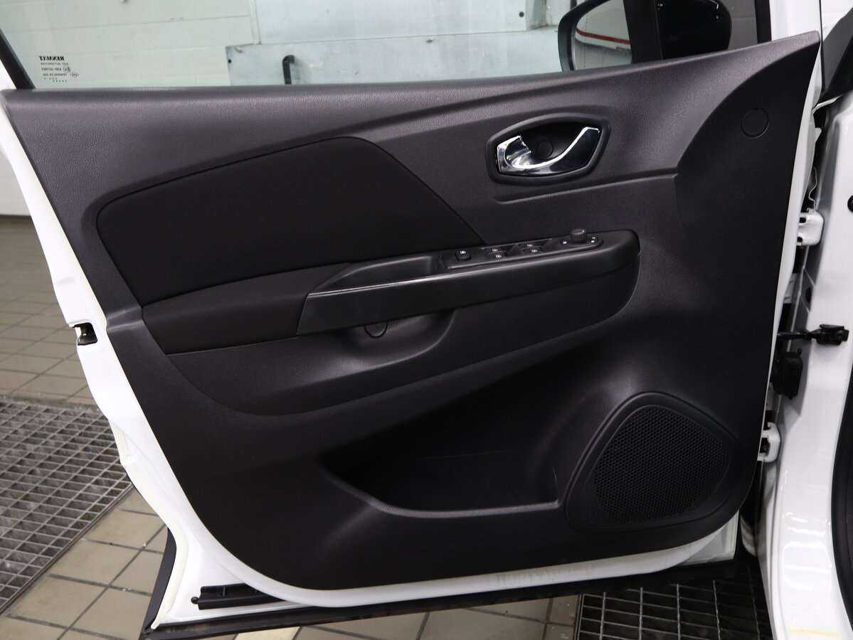 Renault Kaptur 2017 года с пробегом. Фото: #3