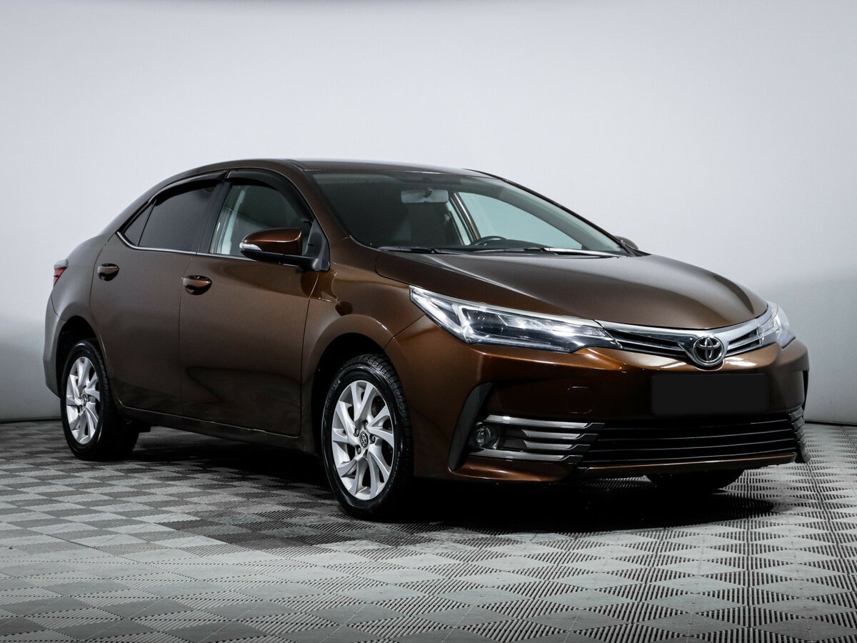 Toyota Corolla 2017 года с пробегом. Фото: #2