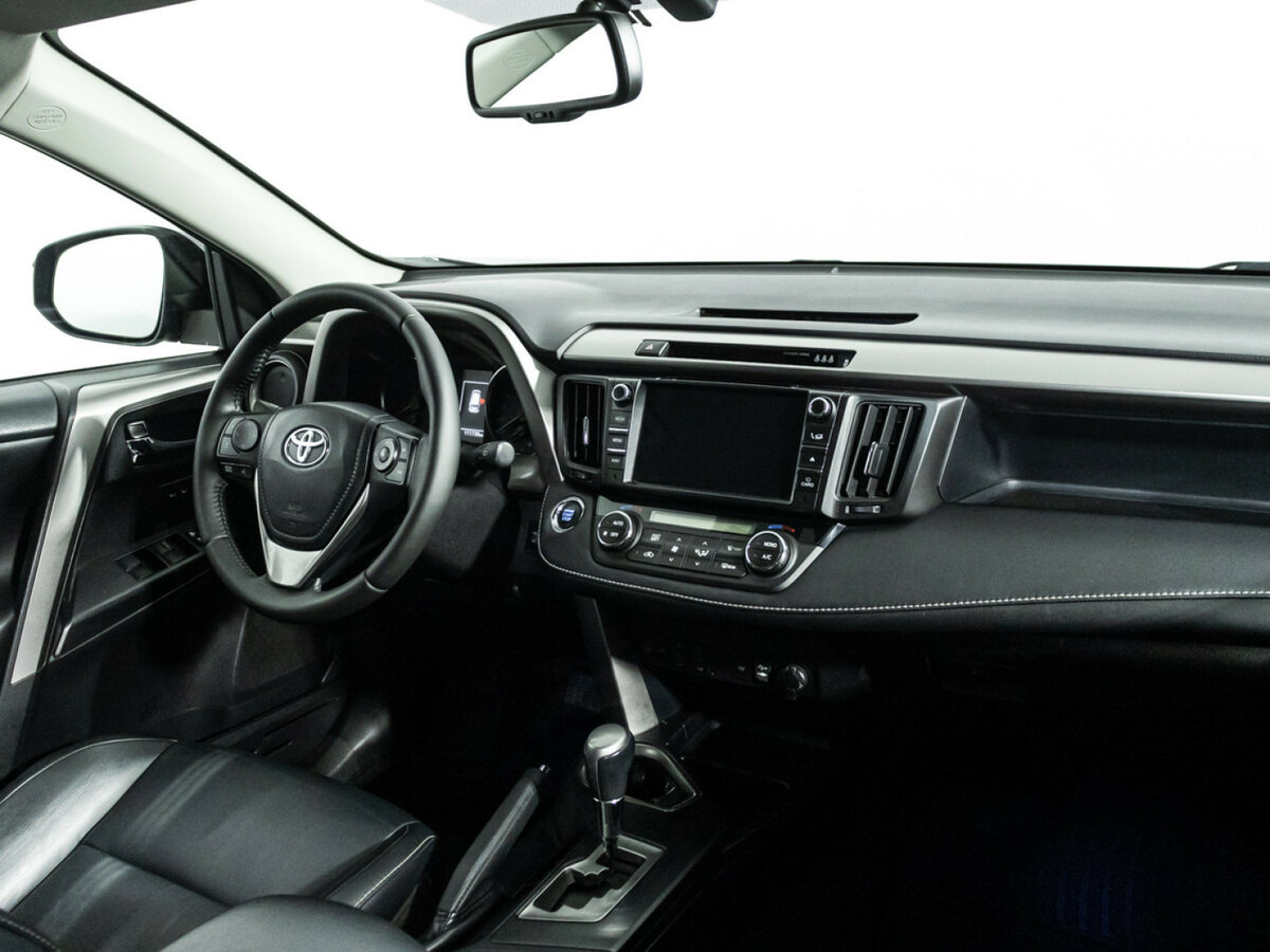 Toyota RAV4 2016 года с пробегом. Фото: #8