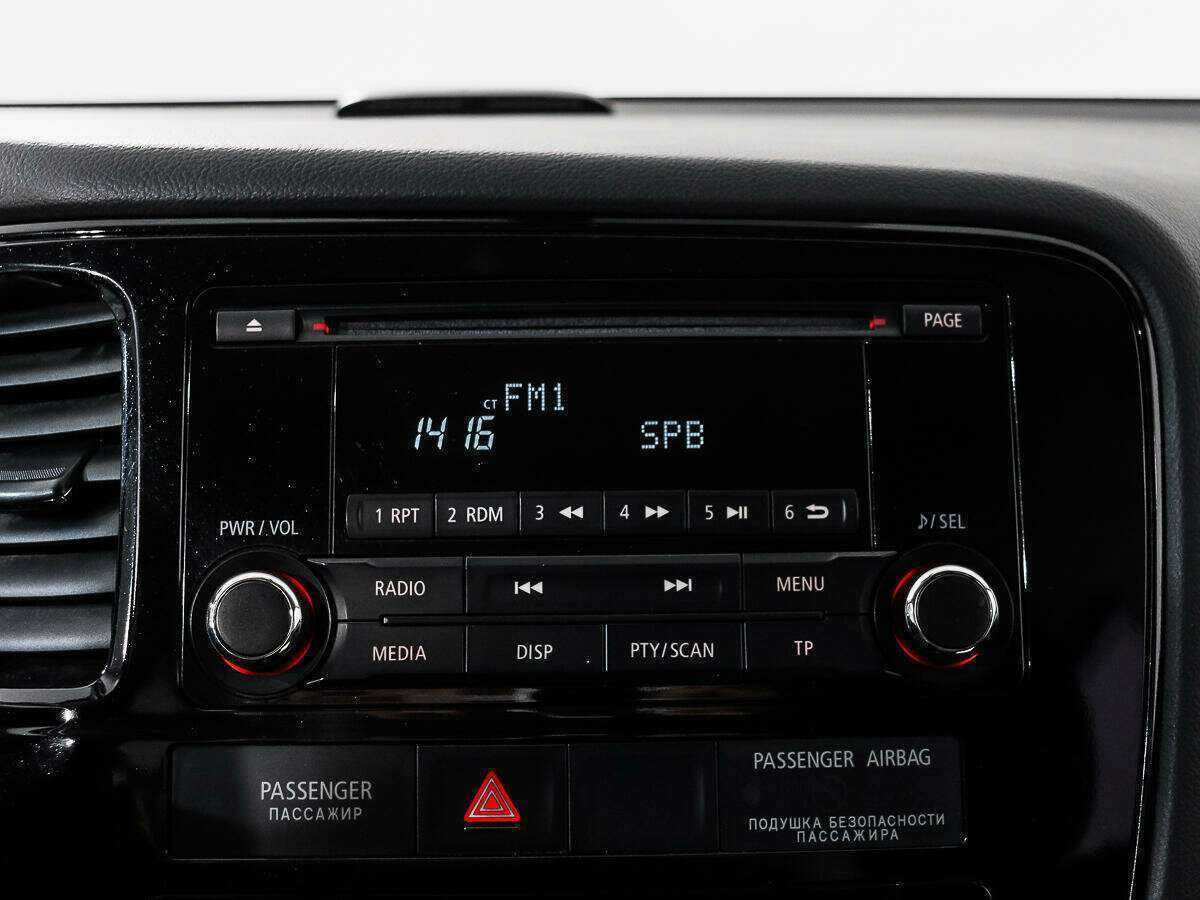 Mitsubishi Outlander 2012 года с пробегом. Фото: #12