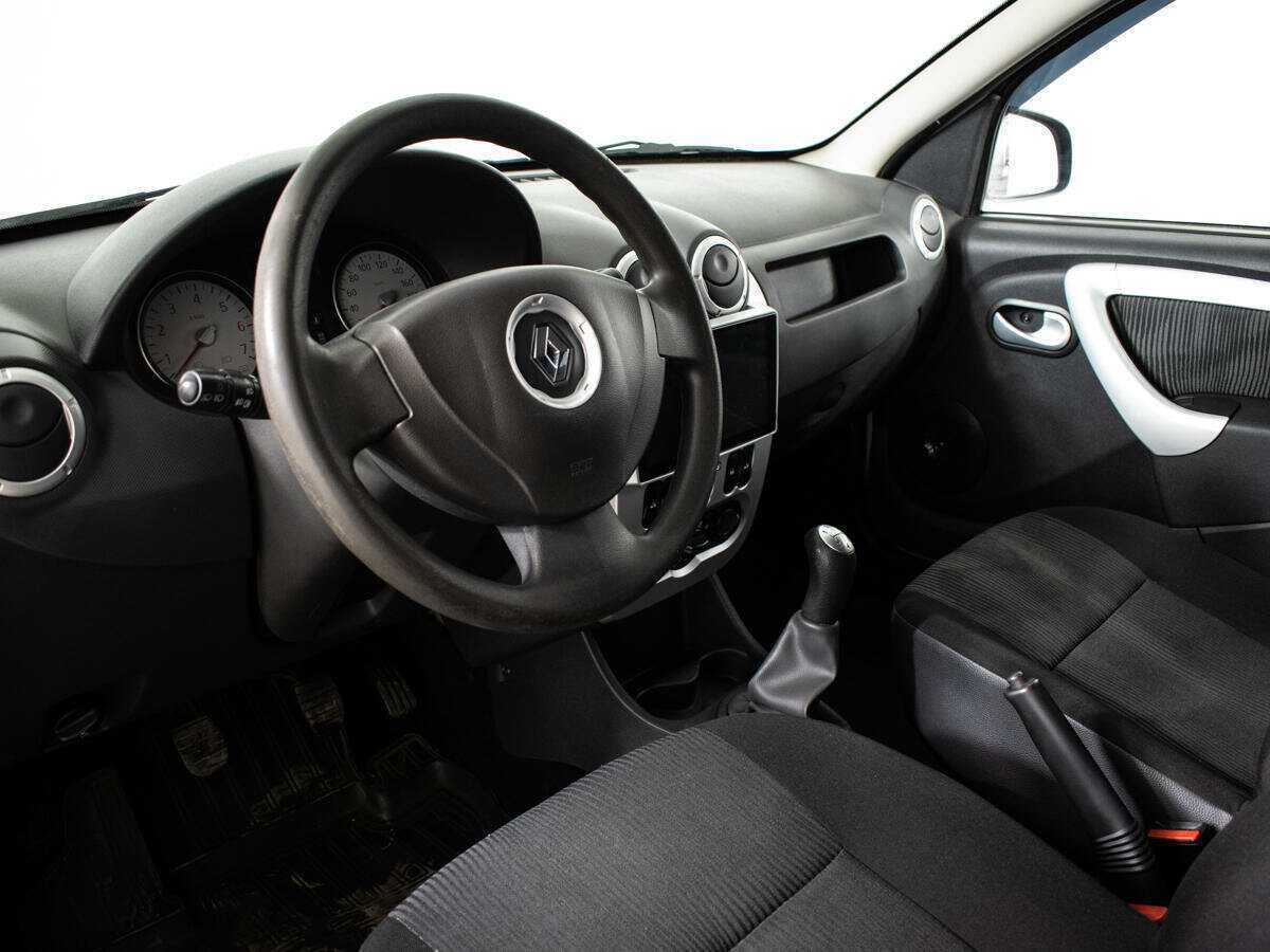 Renault Sandero 2013 года с пробегом. Фото: #10