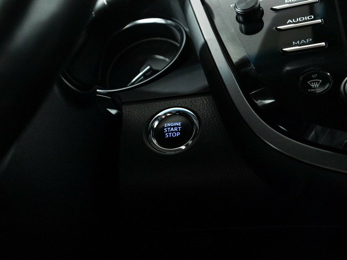 Toyota Camry 2018 года с пробегом. Фото: #19