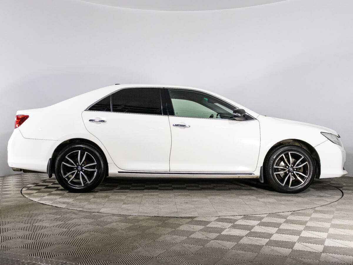 Toyota Camry 2012 года с пробегом. Фото: #3