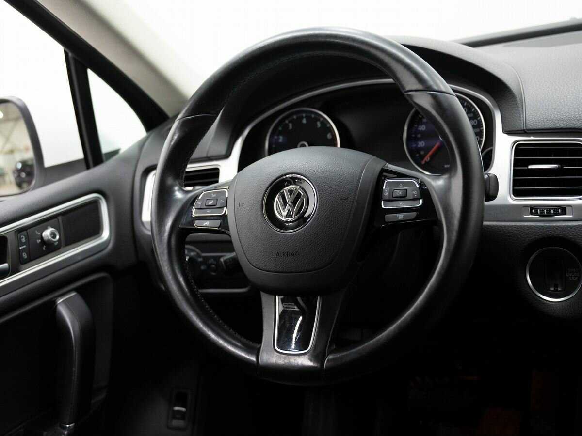 Volkswagen Touareg 2015 года с пробегом. Фото: #10