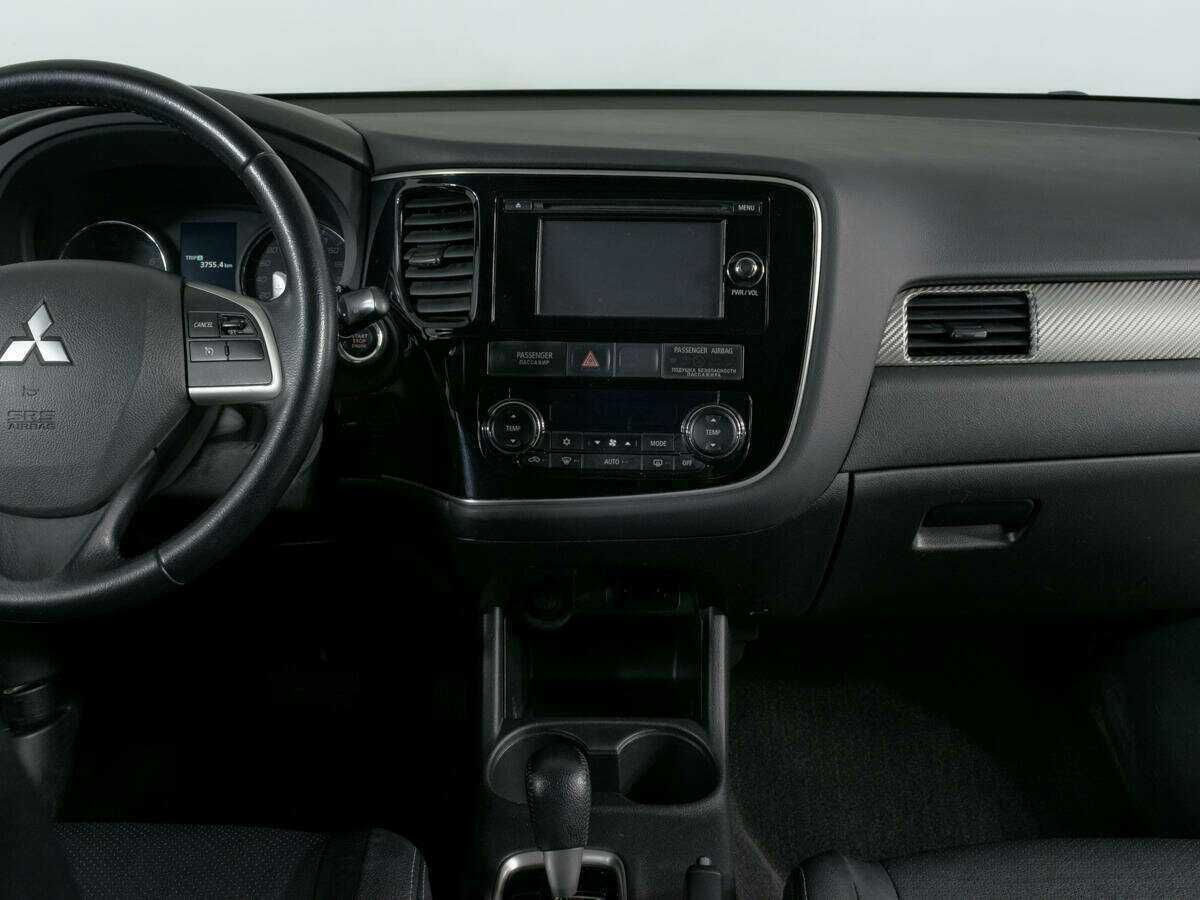 Mitsubishi Outlander 2013 года с пробегом. Фото: #8