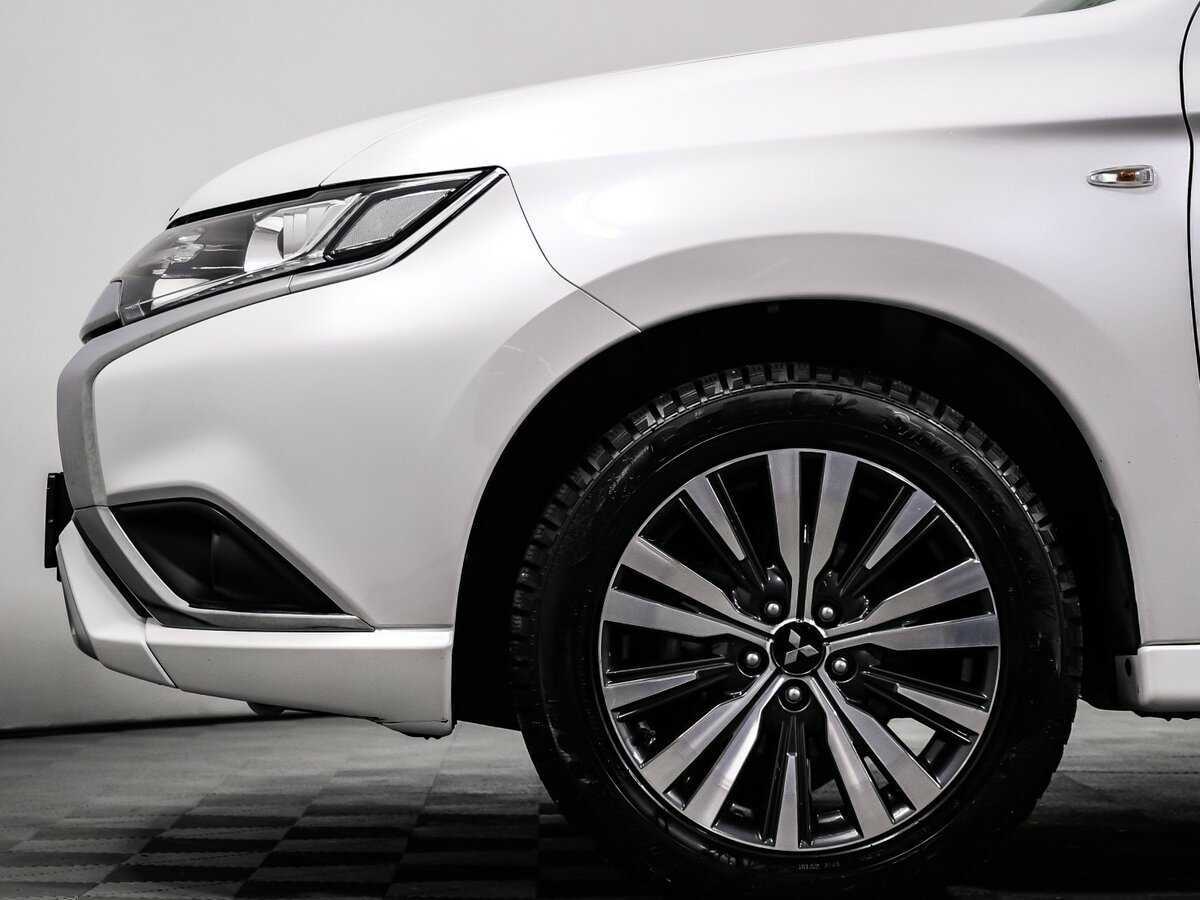 Mitsubishi Outlander 2022 года с пробегом. Фото: #17