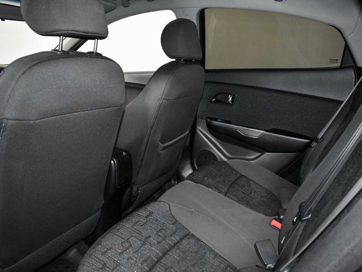 Kia Rio 2013 года с пробегом. Фото: #12