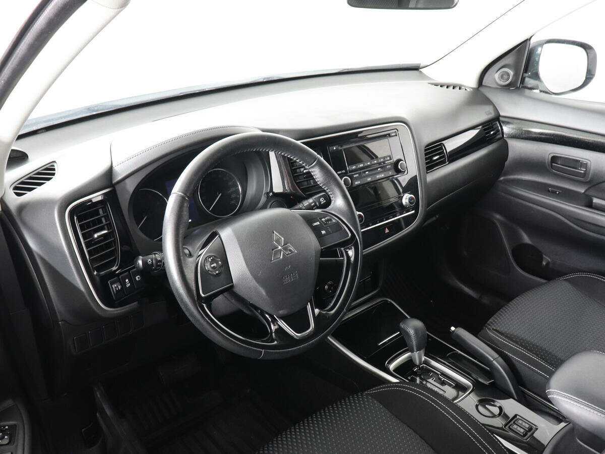 Mitsubishi Outlander 2020 года с пробегом. Фото: #6