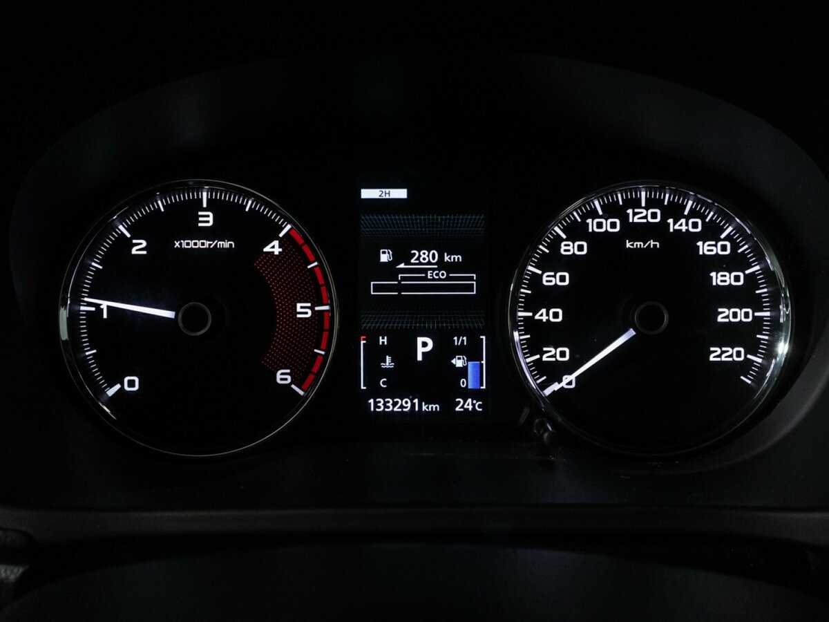 Mitsubishi Pajero Sport 2018 года с пробегом. Фото: #11