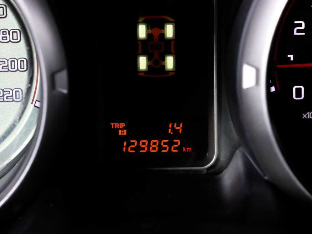 Mitsubishi Pajero 2013 года с пробегом. Фото: #26