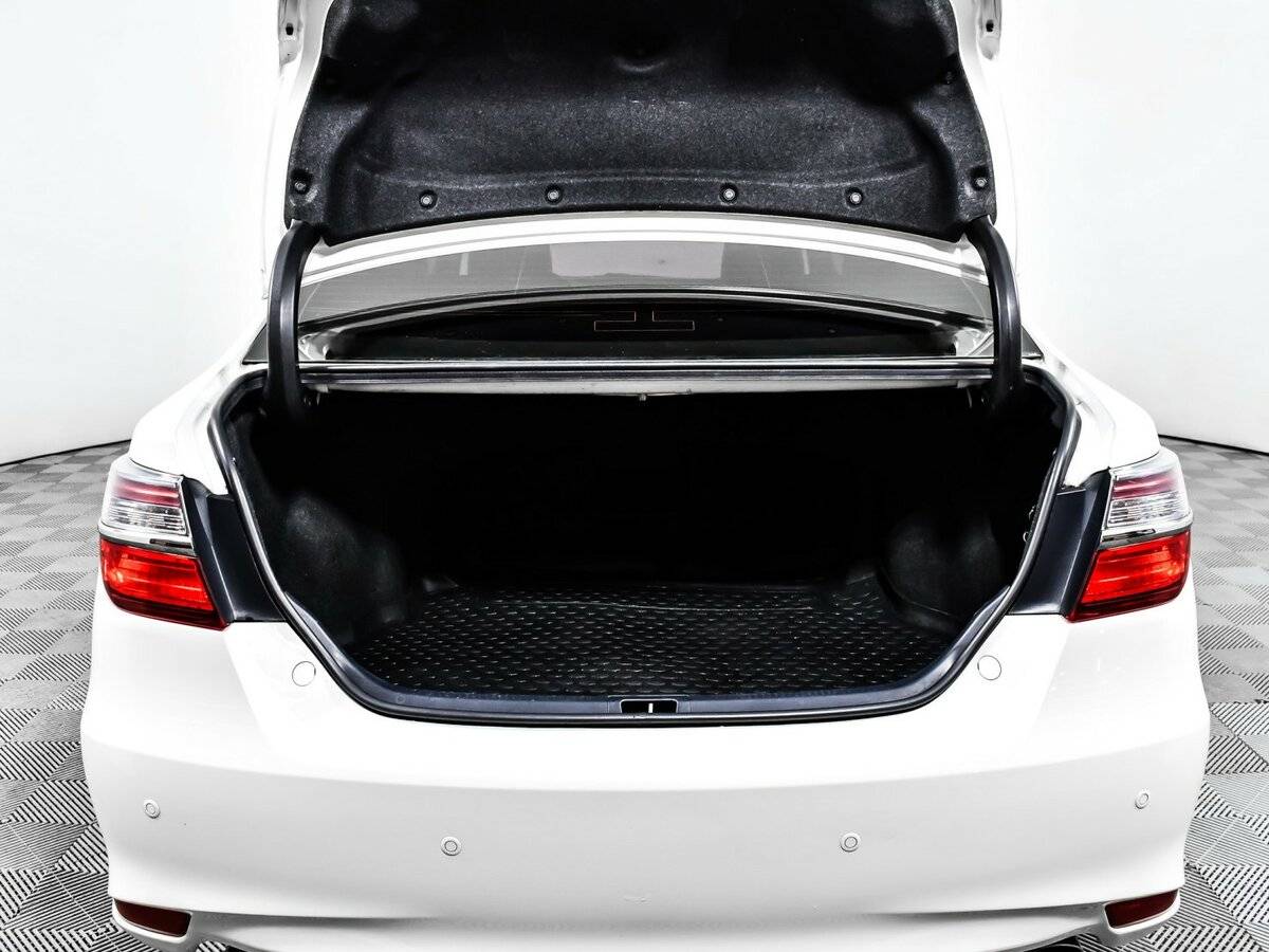 Toyota Camry 2016 года с пробегом. Фото: #10