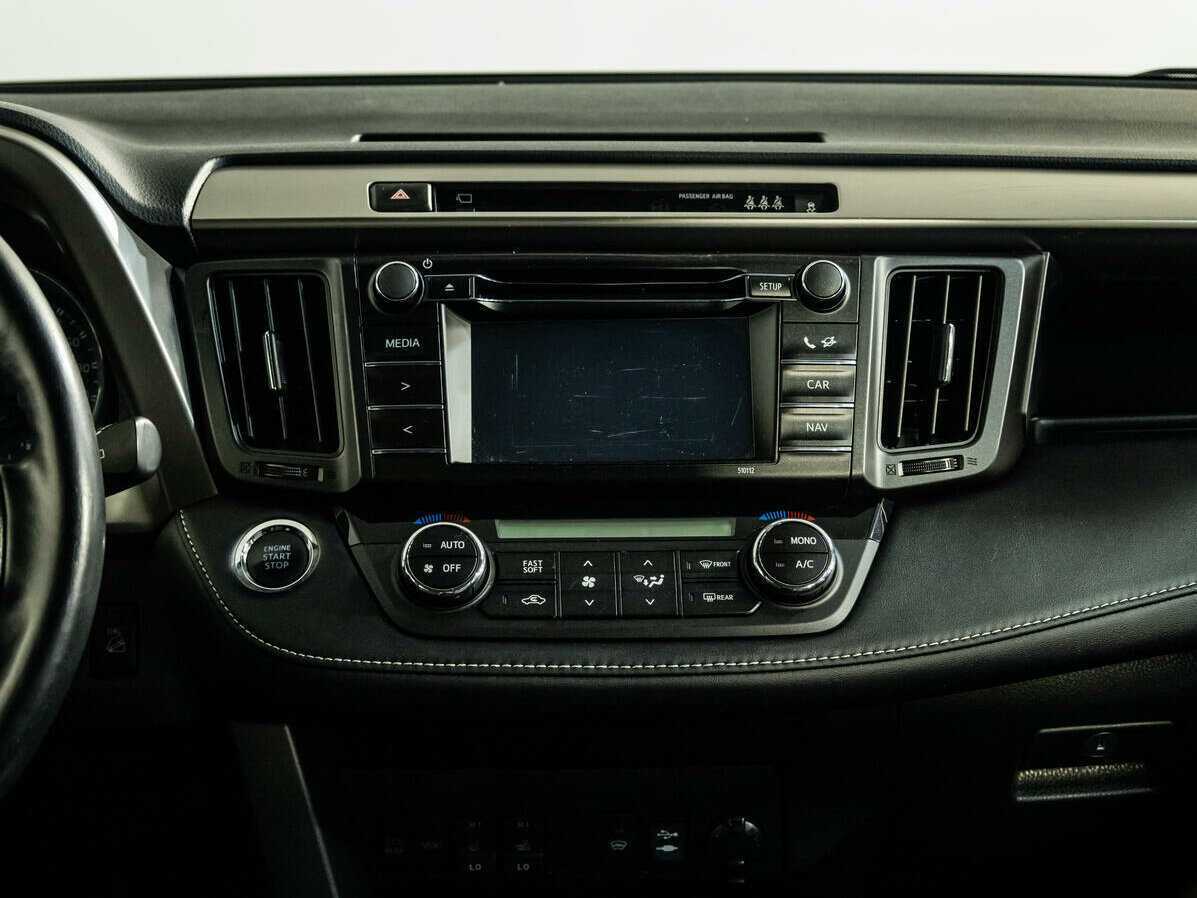 Toyota RAV4 2015 года с пробегом. Фото: #13