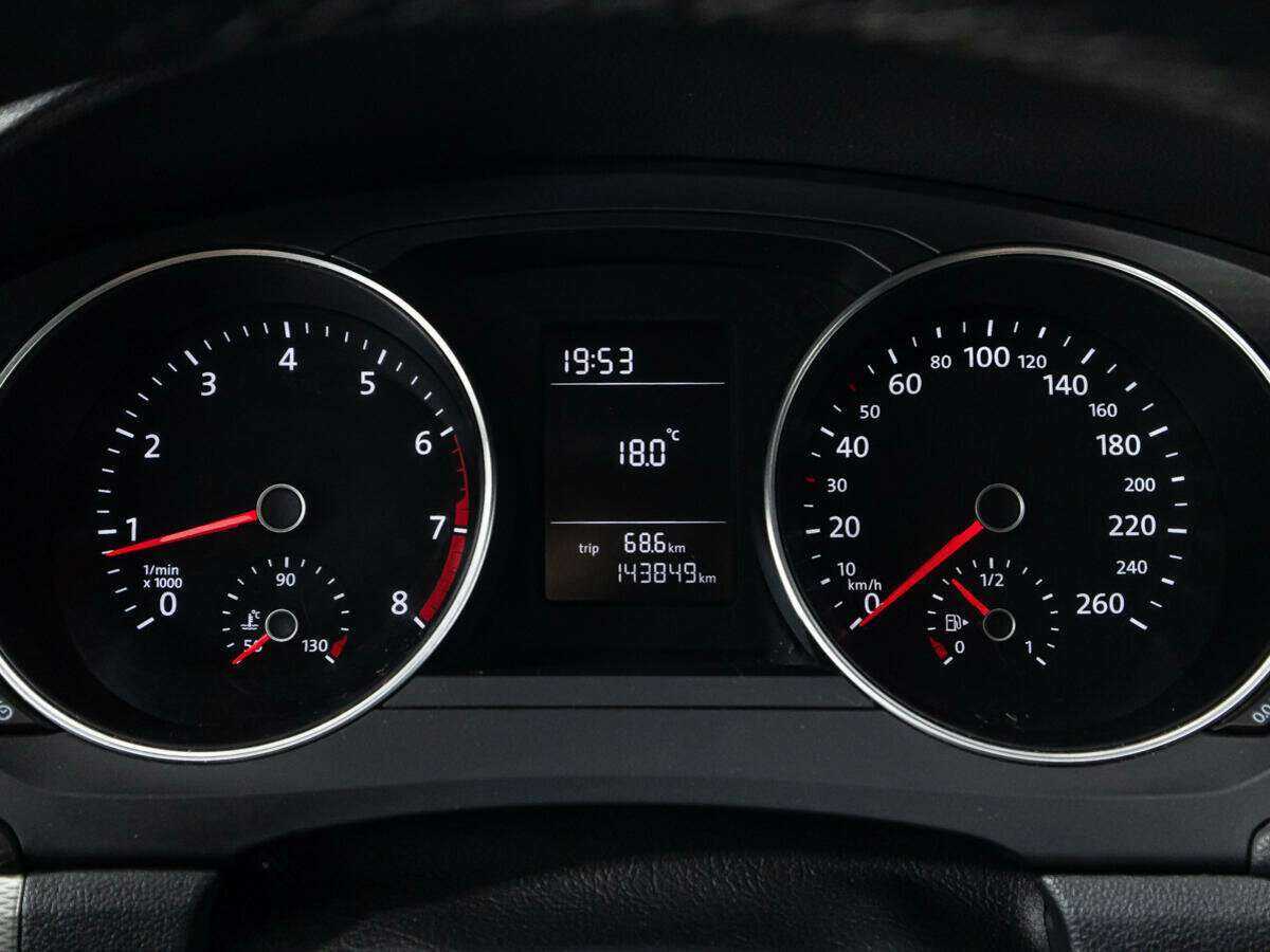 Volkswagen Jetta 2015 года с пробегом. Фото: #11