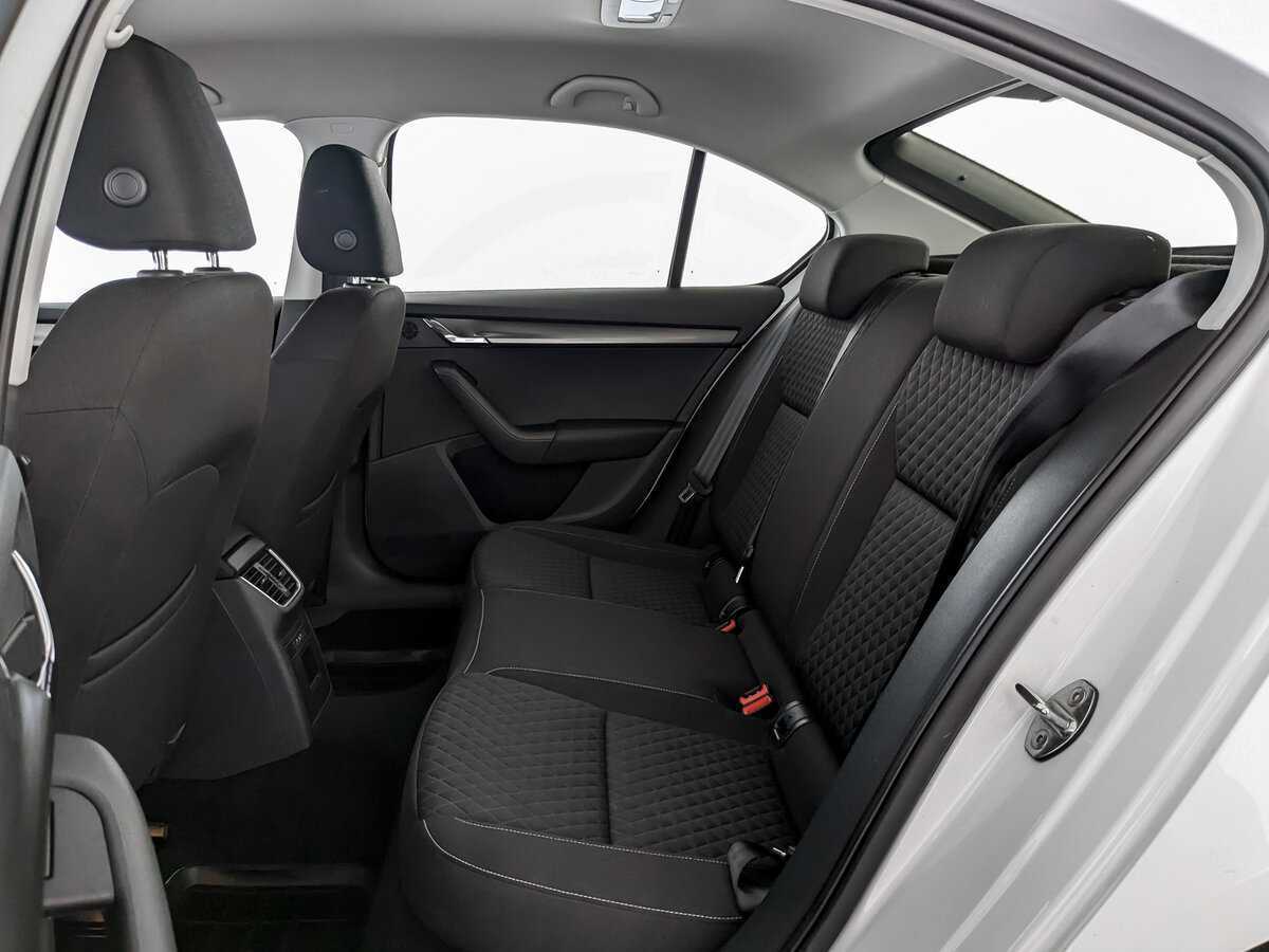 Skoda Octavia 2017 года с пробегом. Фото: #9