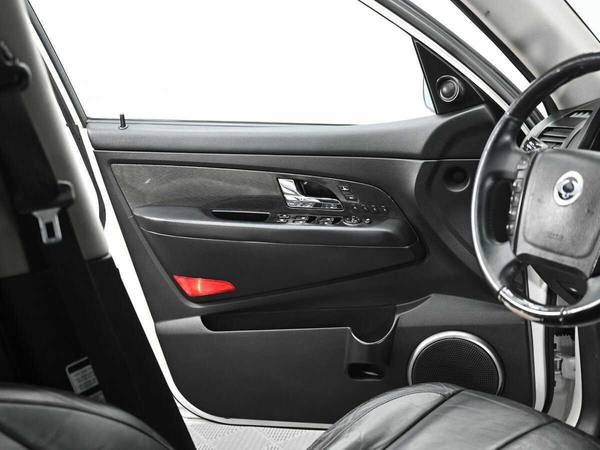 SsangYong Rexton 2013 года с пробегом. Фото: #6