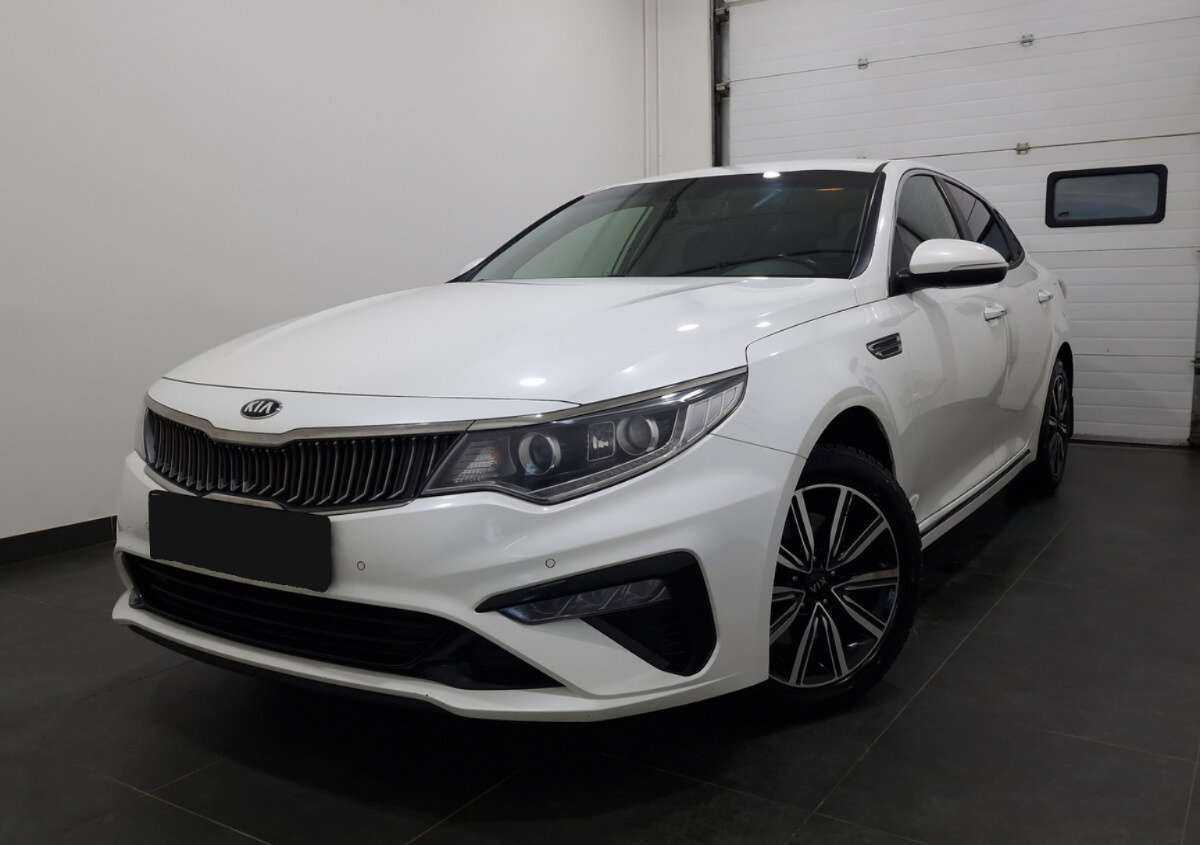 Kia Optima 2018 года с пробегом. Посмотреть фото