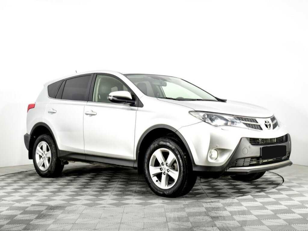 Toyota RAV4 2013 года с пробегом. Фото: #2