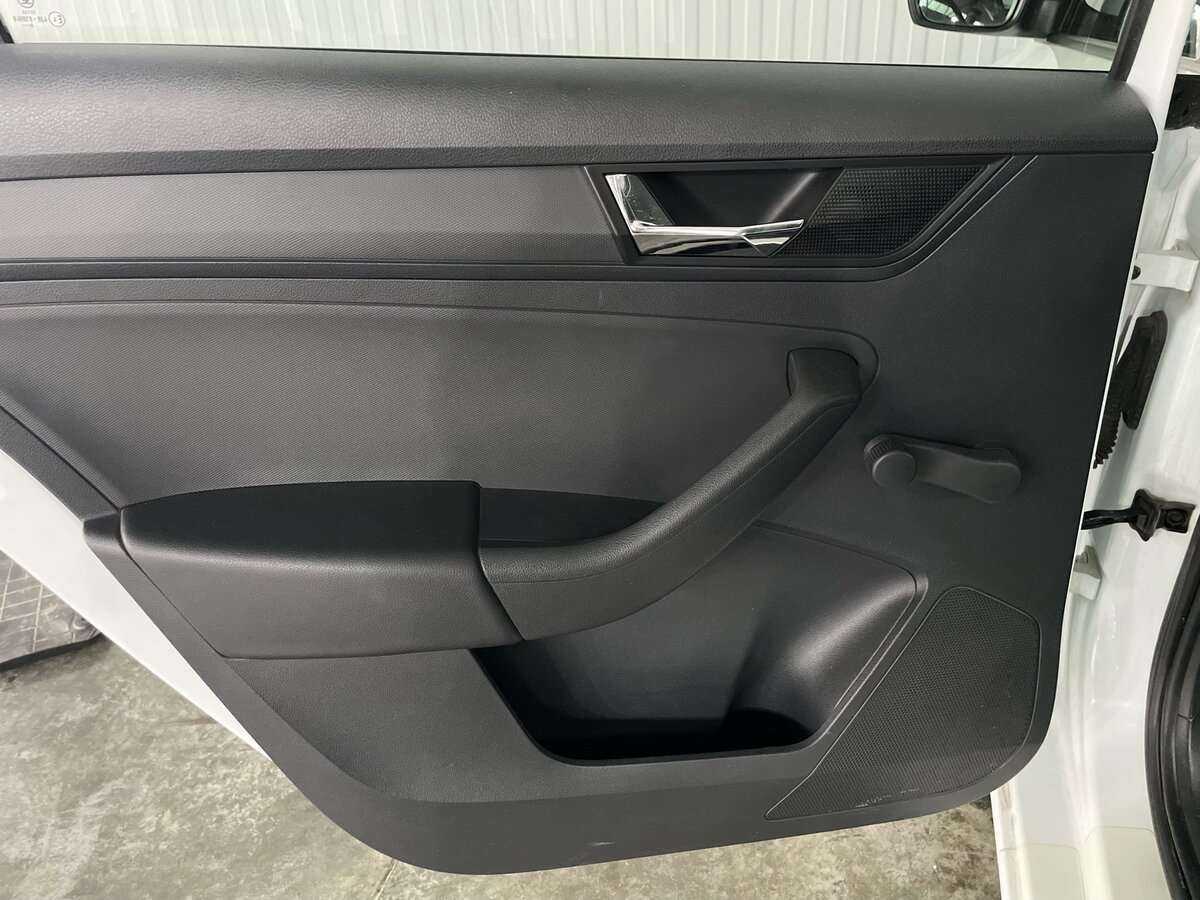 Skoda Rapid 2019 года с пробегом. Фото: #16