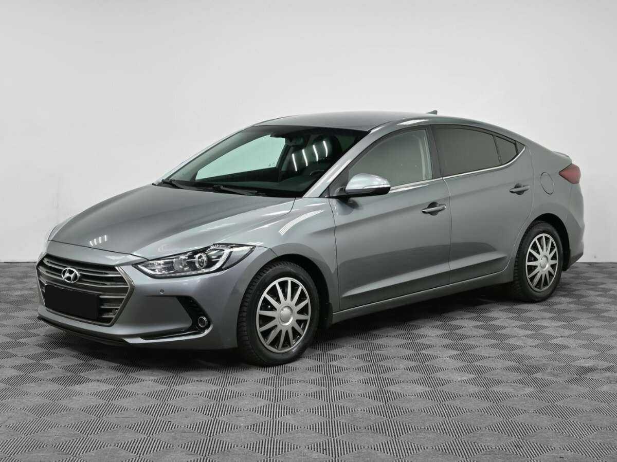 Hyundai Elantra 2018 года с пробегом. Посмотреть фото