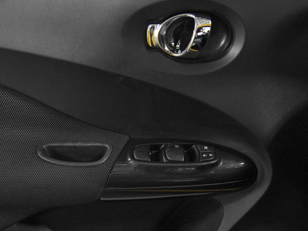 Nissan Juke 2014 года с пробегом. Фото: #9