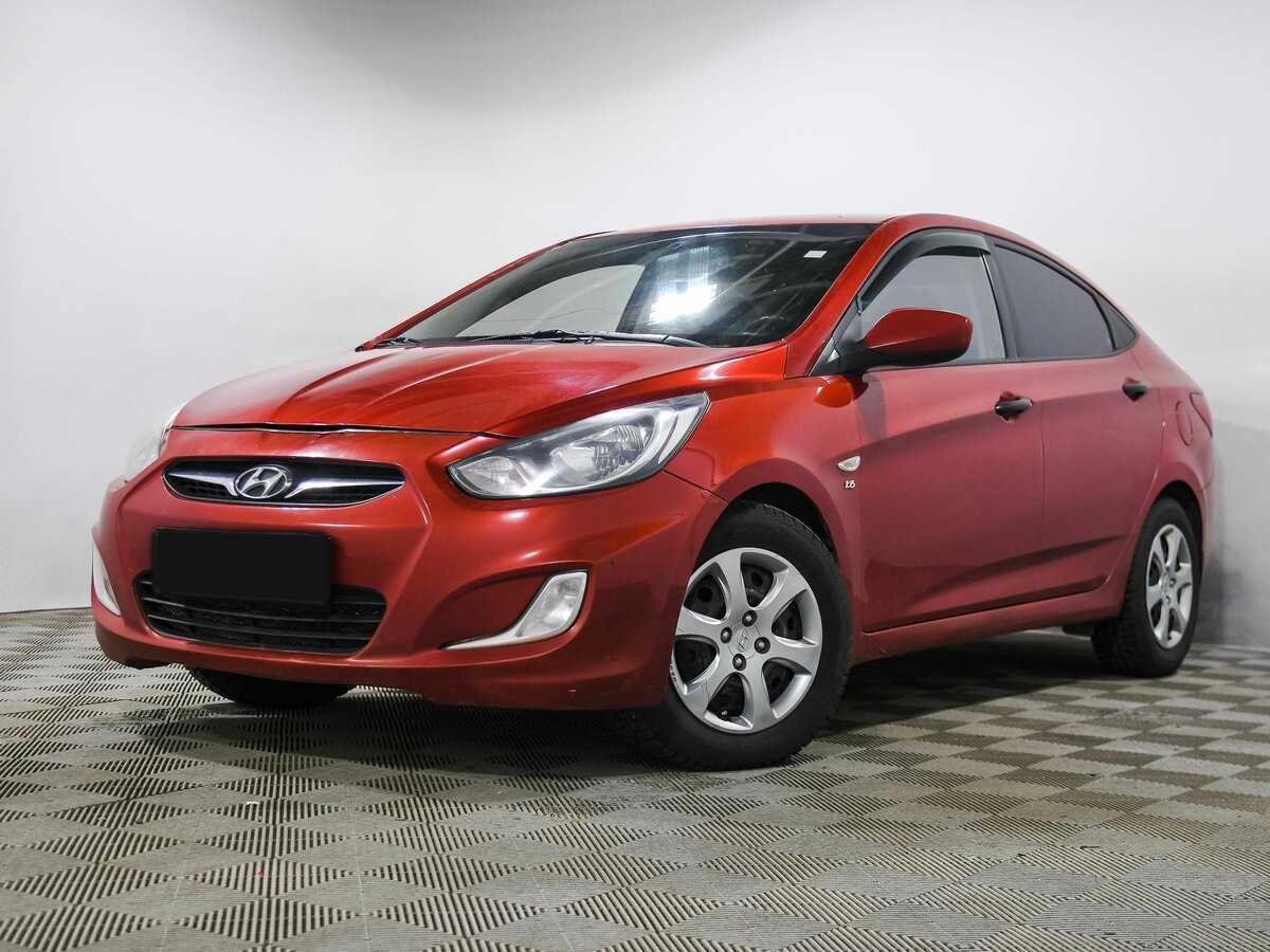 Hyundai Solaris 2012 года с пробегом. Посмотреть фото