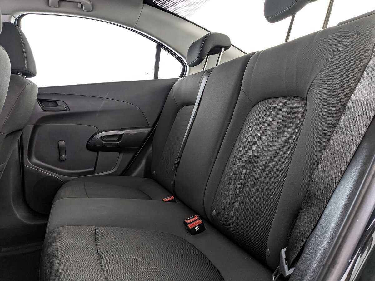 Chevrolet Aveo 2014 года с пробегом. Фото: #9