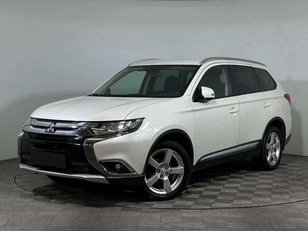 Mitsubishi Outlander 2018 года с пробегом. Фото: #0