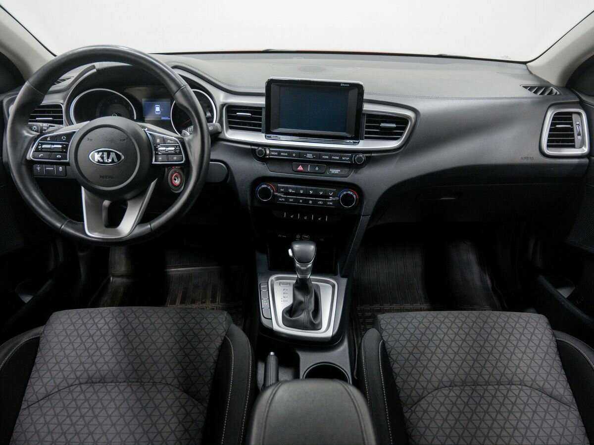 Kia Ceed 2019 года с пробегом. Фото: #12