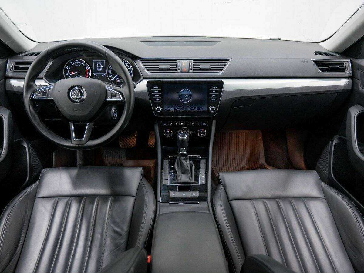 Skoda Superb 2017 года с пробегом. Фото: #10
