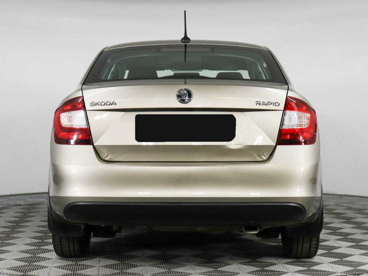 Skoda Rapid 2018 года с пробегом. Фото: #5
