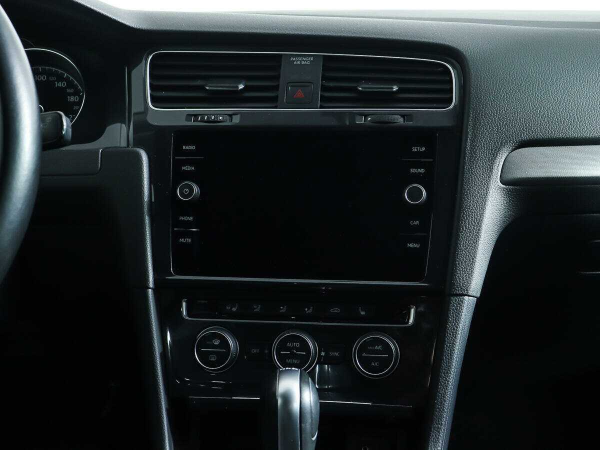 Volkswagen Golf 2018 года с пробегом. Фото: #12